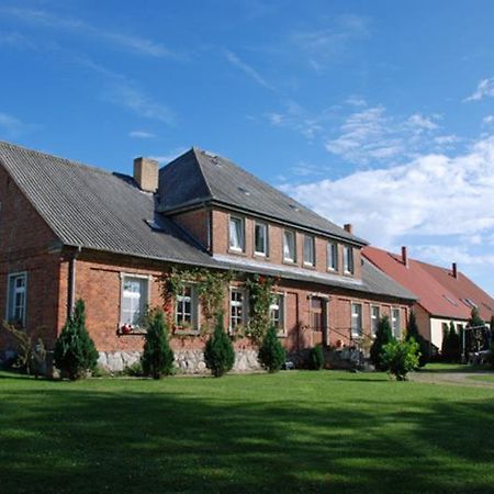 Ferienwohnungen Im Gutshaus Gnies Exteriér fotografie