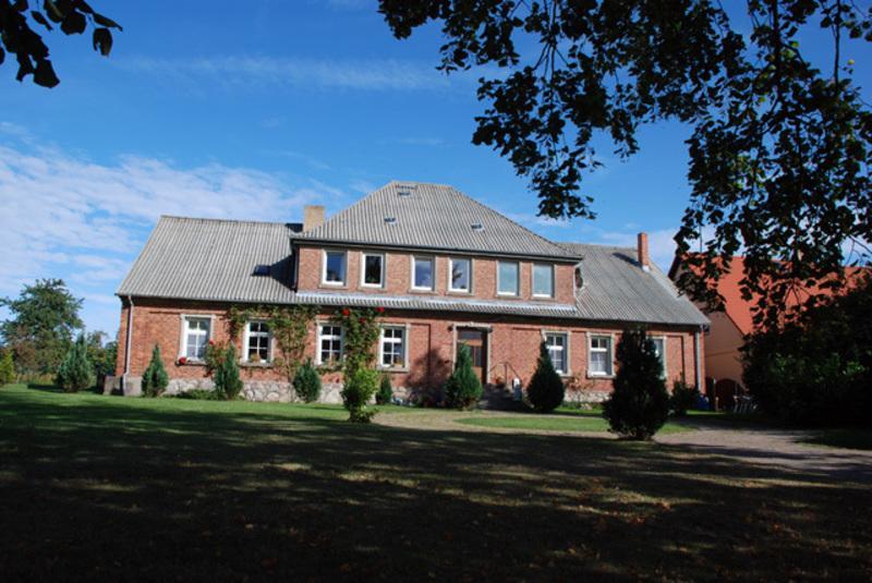 Ferienwohnungen Im Gutshaus Gnies Exteriér fotografie